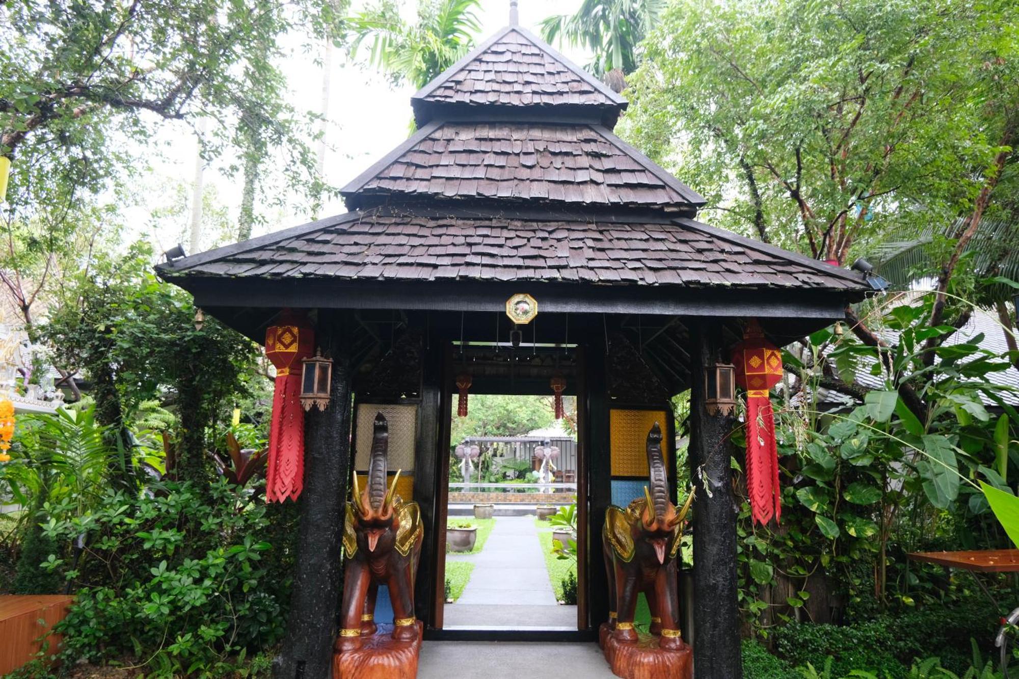 Vimarn Kaew Village And Resort Chiang Mai Exteriör bild