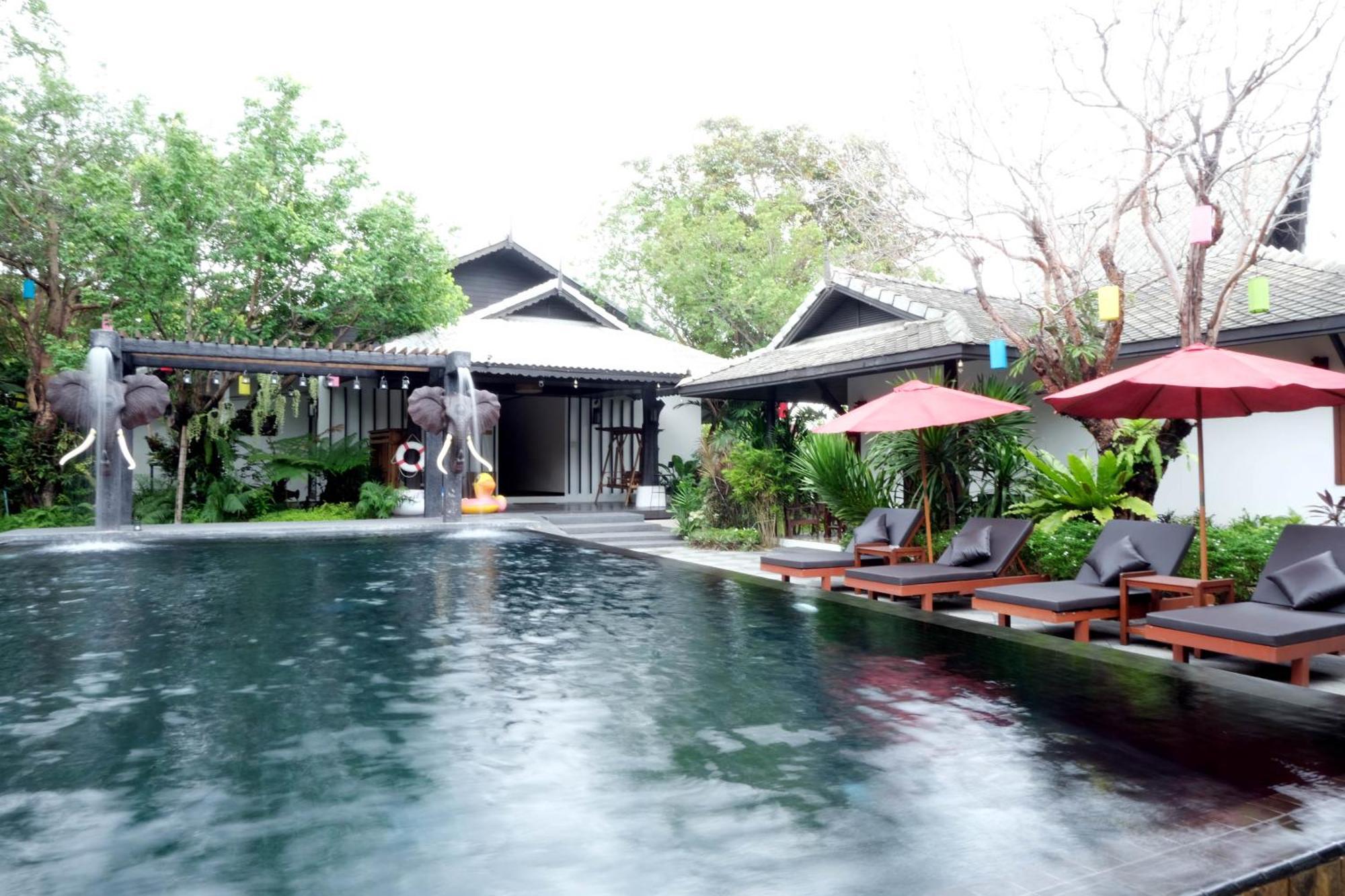 Vimarn Kaew Village And Resort Chiang Mai Exteriör bild